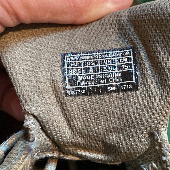 Keen waterproof boots - Picture 4 of 9